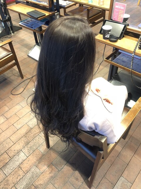 透け感しかないロングヘアー