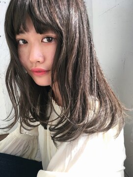 チェルシー 表参道 学生限定 「ゆるめパーマ」アレンジでストレートにも戻せちゃう