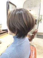 エトネ ヘアーサロン 仙台駅前(eTONe hair salon) 【30代から40代にオススメ】くびれのある大人ショート