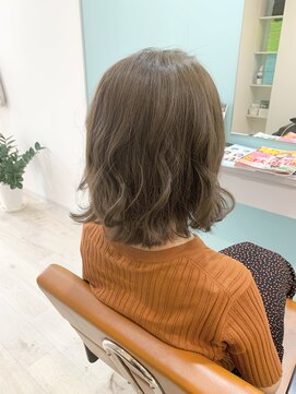 リュタン(LUTIN) LUTIN気分でスタイリングチェンジ！ゆるフワ・外ハネヘア