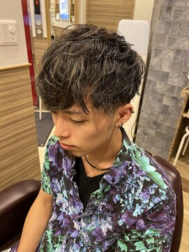 銀座マツナガ 神田店 メンズメッシュフェードハイライト刈り上げツーブロックマッシュ