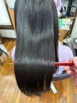 美容室 メザミー MESAMIES&nbsp;髪質改善 縮毛矯正 艶めきストレートロングヘア