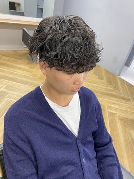 アレス バイ シカ 神戸三宮元町店(ALLES by Cica) 波巻きツイストスパイラルパーマツーブロック刈り上げ