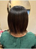 グレージュ切りっぱなしボブ前髪ありミニボブミルクティベージュ