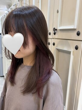 ティンク(Tink) ○ ピンク × ラベンダーベージュ ○