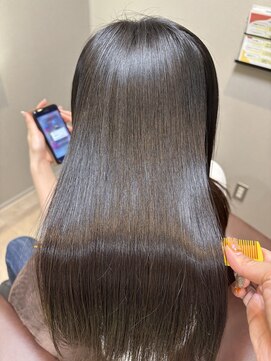 トゥーリ JR二日市駅前店(tuuli) JR二日市駅前　髪質改善縮毛矯正　20代30代40代ロングレイヤー