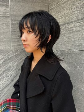 ルピネバイバド(Lupine by bud) フェザーカットブラックレイヤーウルフ