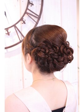 ヘアメイク カン プラスエフ(HAIR MAKE KANN+f) お呼ばれ編みこみスタイル
