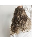 プラチナベージュ バックスタイル