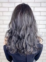 シウン(SIUN.)&nbsp;大人綺麗グラデーション　ダークセピアアッシュ