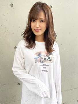 マリアバイアフロート(Maria by AFLOAT) 【山田】くびれ外ハネレイヤーセミディミルクティーベージュ