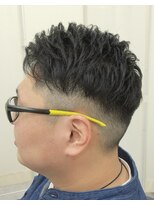 夜髪&nbsp;丸形ゆるクセ毛 ツーブロックをワイルドにあしらった焦がしWAX