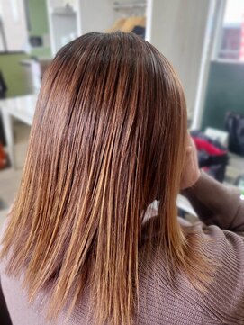 ヘアサロンネクスト(Hair salon NEXT) ミディアムストレート