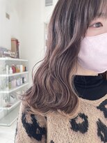 スリーヘアーデザインズ(Three Hair Designs) インナーを仕込んだ波ウェーブ