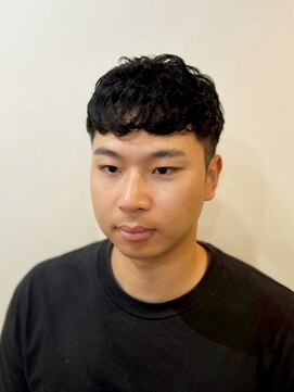 バーバーショップ ネオ セカンド(BARBERSHOP NEO2nd) スペインカール フェード メンズショート