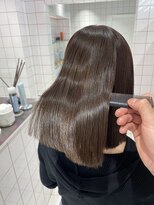 ロンドルーチェ 心斎橋(Lond luce)&nbsp;ダークアッシュ/ミディアムレイヤーカット［髪質改善/縮毛矯正］
