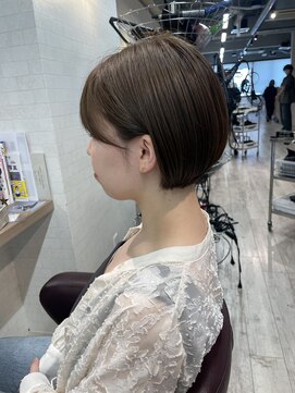 コワファーストナガサキシャンプーボーイ(COIFF1RST NAGASAKI SHAMPOO BOY) 段なしショート