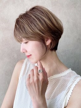 エンクス(enx)の写真/【似合わせ×小顔カット】顔型・髪質に合わせて似合うスタイルをご提案◎ミリ単位の繊細な技術でより小顔へ