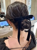 ヴィサージュプラス(VISAGE plus)&nbsp;【お呼ばれヘアセット】ふんわりシニヨンスタイル