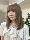 ミルクティーベージュ暗めグレージュミディアムウルフレイヤー○