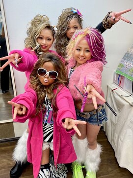 ヘアセットアップス(UP's) 可愛い♪(^○^)小学生ギャルちゃん『スジ盛り髪』ド派手に