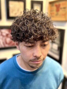 ヒロギンザバーバーショップ 神楽坂店(HIRO GINZA BARBER SHOP) 強めスペインカール