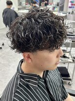 ジーニー 新百合ヶ丘(Genie) フェザーパーマサーフカール刈り上げセンターパート