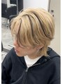 コンマ(,)&nbsp;髪を傷めずに◎エクステで作る遊び心あるデザインヘア！