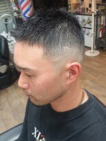 床屋のよこがわ 坊主フェード