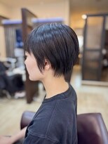 トレセッテ(tre sette)&nbsp;ボーイッシュよりのショートレイヤースタイル