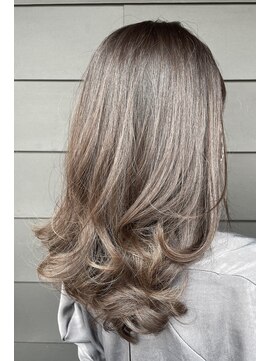 エーデルシェーンハイト(EDEL schonheit) 『脱赤味!』透け感アッシュ