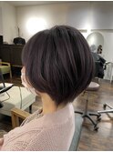 透明感の高いダークグレージュ　ショートボブ