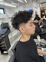ツイストパーマ　短髪　夏髪　メンズ　名古屋　眉毛