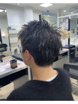 アッシュ 稲田堤店(Ash) スパイキーショート