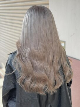 リー ヴィータ 上新庄(Lee Vita) ハイトーンホワイトカラー髪質改善してカラー 20代/30代/40代