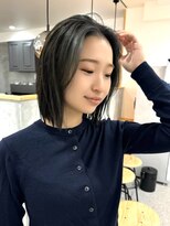 ナウアズ(now as.)&nbsp;カーキグレーカラー×抜け感ぱつっとボブ【シン】