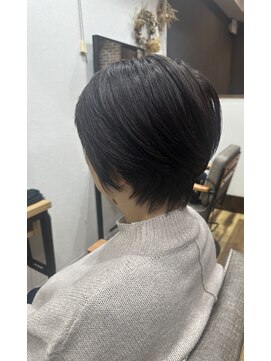 ピリナ(Pilina) レディースショートスタイル【門前仲町/越中島/月島/大人女性】