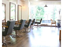 オロ(ORO)の雰囲気（リニューアルした開放感のある2Fフロア◎イルミナカラーが好評）