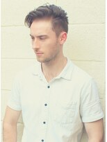 ジジバイワースホワイル(jiji by WORTH WHILE) 刈り上げセンターパートサーフカールフェザーパーママレットヘア