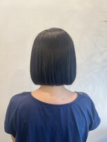 アトリエファゴ ハナミズキ店&nbsp;【Yuine】ぱつっとラインが可愛い＊切りっぱなしボブ