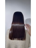 リエル(LIERU)&nbsp;後ろ姿まで美しいナチュラル縮毛矯正