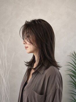 リーリエ(LILIE)の写真/当店独自のカラー剤の特殊配合で、白髪独特の嫌な暗みが消え上品な透明感のある仕上がりに☆