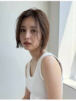 シーン バイ ラッド(SCENE by RAD)&nbsp;レイヤー入ショートボブで叶える大人可愛い小顔感小顔盛り艶感