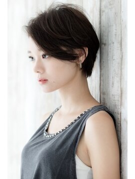 ルーチェ 綱島(Luce) 大人かわいいひし形シルエットグレージュエアリーショート☆