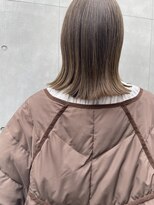 ノーム(norm) 切りっぱなしボブ/グレージュカラー