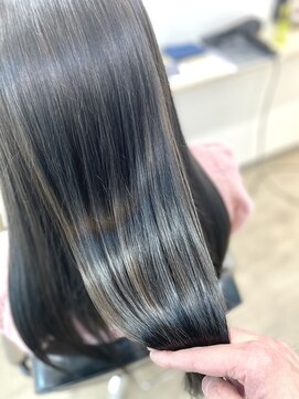 フリーダムメルシー(freedom Merci) プレミアムカラーアッシュ＊うる艶ケラスターゼ