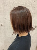 シー バイ スタイル(SEA by STYLE) 外ハネ切りっぱなしボブ