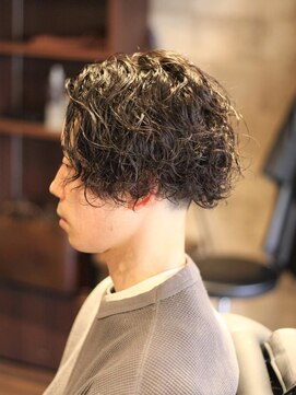 キングスマン トウキョウ(KINGSMAN TOKYO) 束感/ハイライト/波巻き/マッシュパーマ<理容室><多摩センター>