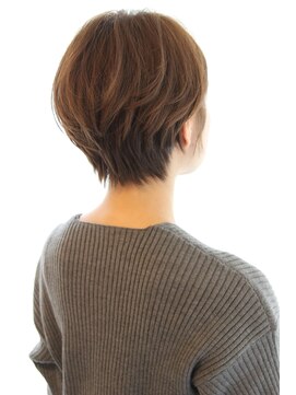 レウナ 外苑前(Reuna) 【30代40代50代】耳かけショート ショートボブ