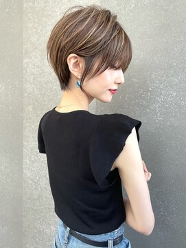 ロンドブルーム 天神大名店(Lond Bloom) 大人上品ショートヘアー 韓国マッシュ くすみブルー